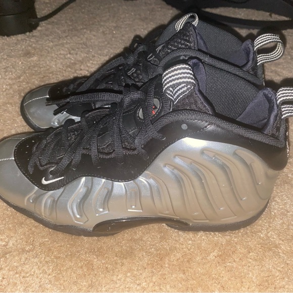 Foamposites “Chrome” Size 7y - Picture 1 of 4